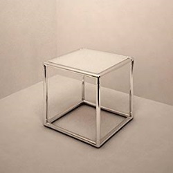 cubo espositore con vetrina di metalarredo