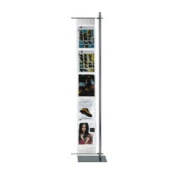 supporto espositore con banner porta comunicazione di ronnieart